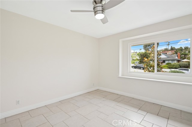 33182 Blue Fin Drive, Dana Point CA: https://media.crmls.org/medias/f9adc3bb-b1d2-44f8-92f2-88bb1c9b1543.jpg