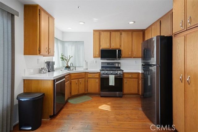 11467 Aberdeen Drive, Fontana CA: https://media.crmls.org/medias/f9ae15b8-5a3f-4ee2-9510-27d3127c84aa.jpg