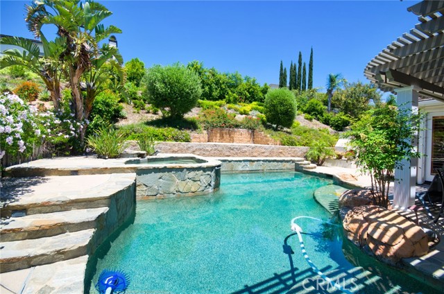 Detail Gallery Image 10 of 29 For 12430 Split Rein Dr, Rancho Cucamonga,  CA 91739 - 4 Beds | 2/1 Baths