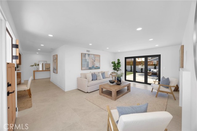 Detail Gallery Image 10 of 47 For 900 Catalina Ave, Seal Beach,  CA 90740 - 3 Beds | 2 Baths