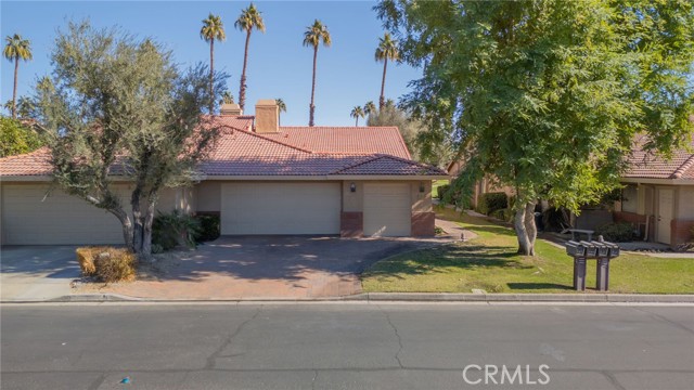 Detail Gallery Image 1 of 63 For 122 Conejo Cir, Palm Desert,  CA 92260 - 3 Beds | 2 Baths