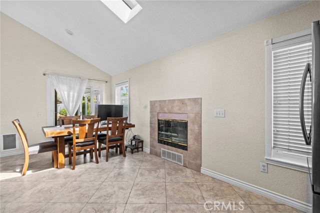 39427 Canyon Rim Circle, Temecula CA: https://media.crmls.org/medias/f9b1abe4-0cad-4ebf-9bcc-62160a6ed1c7.jpg