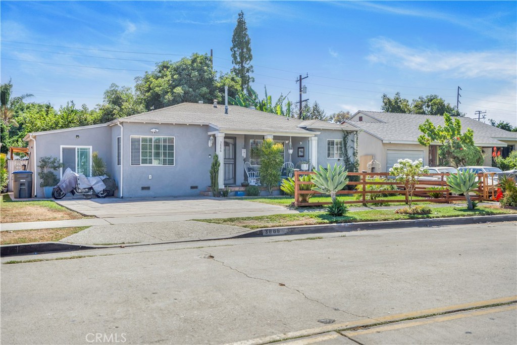 3886 Cortland Street