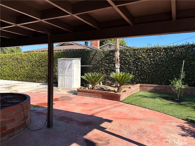 Detail Gallery Image 21 of 35 For 3681 Chateau Ct, Riverside,  CA 92505 - 3 Beds | 2 Baths