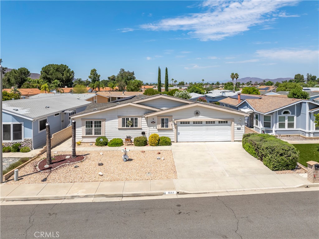 1651 Willow Leaf Drive