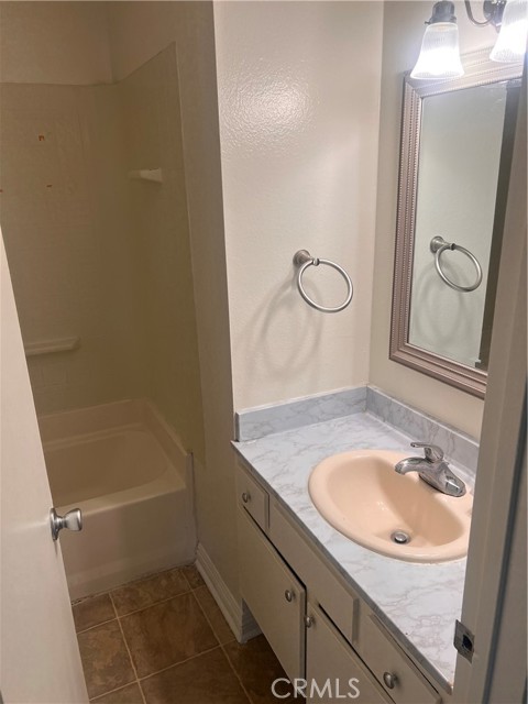 Detail Gallery Image 16 of 26 For 720 Meyer #101,  Redondo Beach,  CA 90278 - 2 Beds | 2 Baths