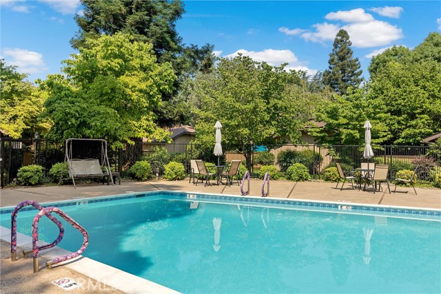 Detail Gallery Image 5 of 52 For 2665 Waverly Ct, Chico,  CA 95973 - 3 Beds | 2 Baths