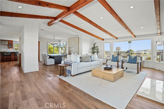Detail Gallery Image 7 of 26 For 609 Seaward, Corona Del Mar,  CA 92625 - 4 Beds | 3 Baths