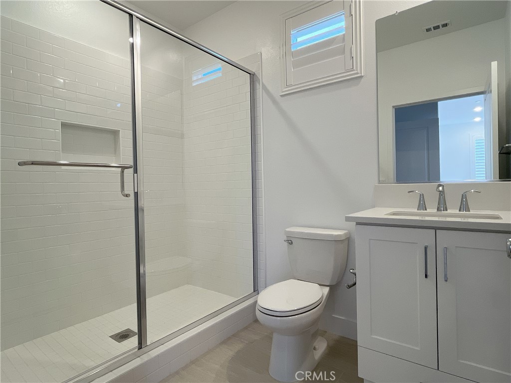 F9b402fc E519 4415 B122 68eaea7477b8