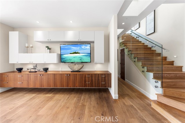 3355 Alta Laguna Boulevard, Laguna Beach CA: https://media.crmls.org/medias/f9b4375f-37ff-4134-9b44-0d883d4b0bbf.jpg