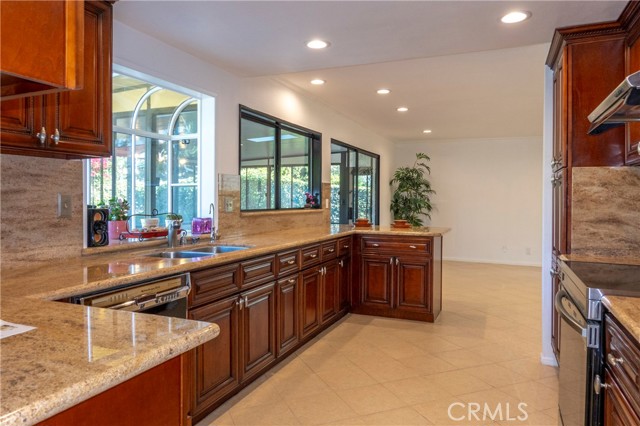 18410 Alexander Ave, Cerritos CA: https://media.crmls.org/medias/f9b5150f-3b25-45a1-a9a7-08b925350715.jpg