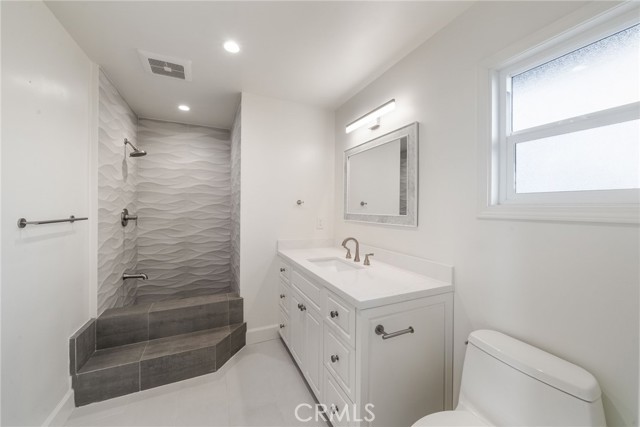 Detail Gallery Image 43 of 70 For 303 E Avenida Cordoba, San Clemente,  CA 92672 - 6 Beds | 4/1 Baths