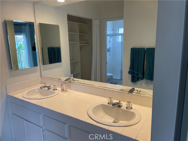 Detail Gallery Image 15 of 21 For 2374 Paseo Circulo, Tustin,  CA 92782 - 2 Beds | 2 Baths