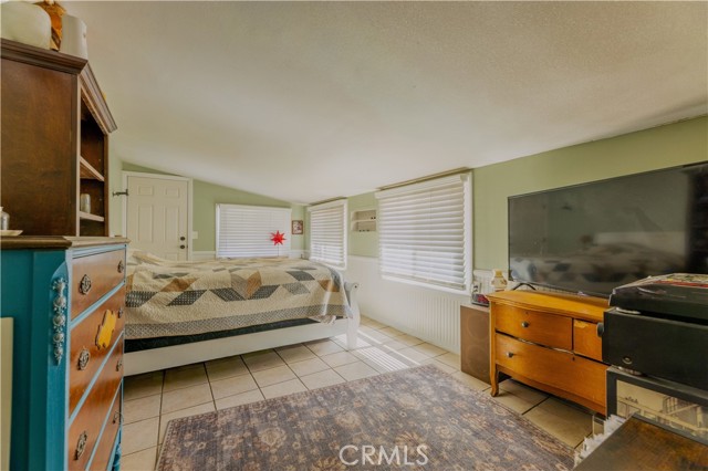 33097 Case Street, Lake Elsinore CA: https://media.crmls.org/medias/f9b54d42-79aa-4da8-8f24-f42811b9df13.jpg