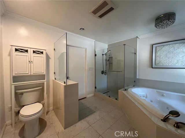 Detail Gallery Image 10 of 16 For 445 N Live Oak Ave, Glendora,  CA 91741 - 2 Beds | 2 Baths