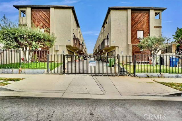 Front Image Thumbnail for CRCV26168575