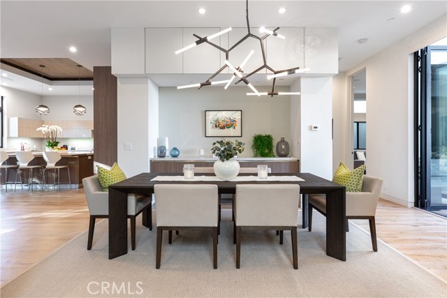Detail Gallery Image 7 of 49 For 4175 Greenbush Ave, Sherman Oaks,  CA 91423 - 5 Beds | 6 Baths