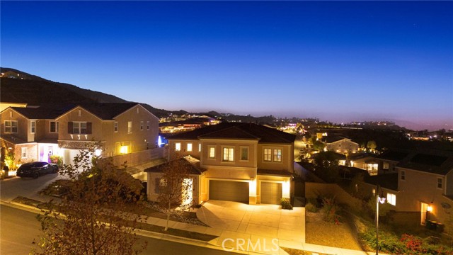 Detail Gallery Image 2 of 42 For 2437 Sierra Bella Dr, Corona,  CA 92882 - 5 Beds | 4/1 Baths