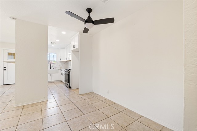13725 Nahum Drive, Desert Hot Springs CA: https://media.crmls.org/medias/f9b75677-d657-45c3-b72e-b659248f76c7.jpg