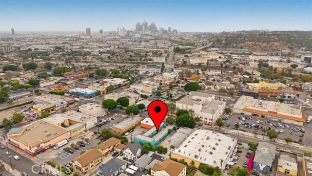 2432 Daly Street, Los Angeles CA: https://media.crmls.org/medias/f9b829ee-21c3-4b01-bbd0-d53a3015efbd.jpg