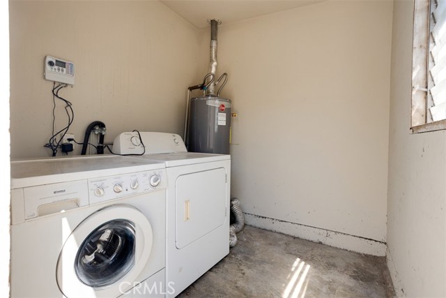 1206 N Keystone, Burbank CA: https://media.crmls.org/medias/f9b99ddd-a589-4955-aa75-de3670b498ec.jpg