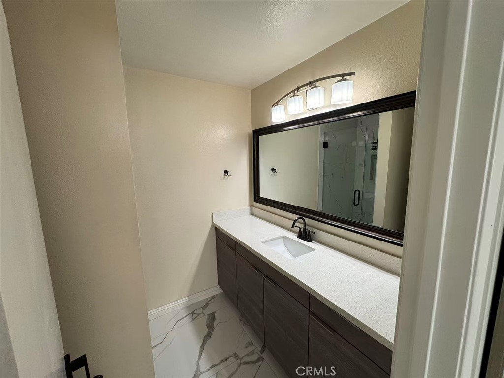 MLS #OC25280877 image #12