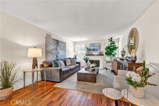 Detail Gallery Image 9 of 47 For 10924 Nighthawk Circle, Fountain Valley,  CA 92708 - 4 Beds | 2/1 Baths
