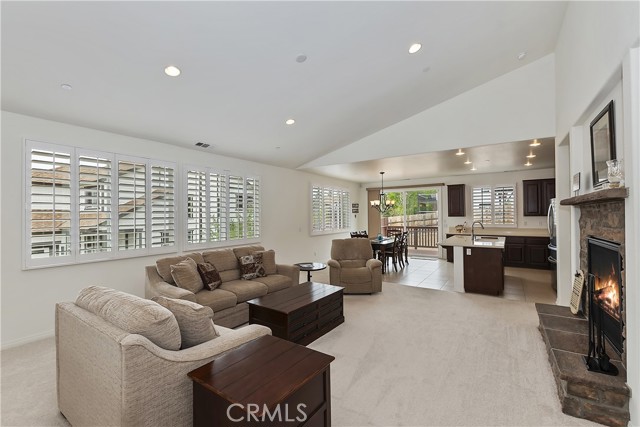 218 Crimson Circle, Big Bear City CA: https://media.crmls.org/medias/f9bb6bee-a5f6-4f61-9d44-2e8bdeed6d43.jpg