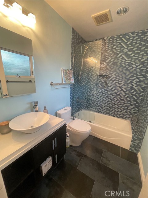 Detail Gallery Image 21 of 27 For 16772 Knollwood Dr, Granada Hills,  CA 91344 - 4 Beds | 4/1 Baths