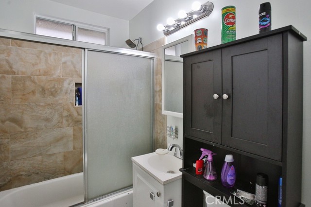 12621 Sweetbriar Drive, Garden Grove CA: https://media.crmls.org/medias/f9bc89f6-a505-4c36-ad6a-d87bc83a8072.jpg