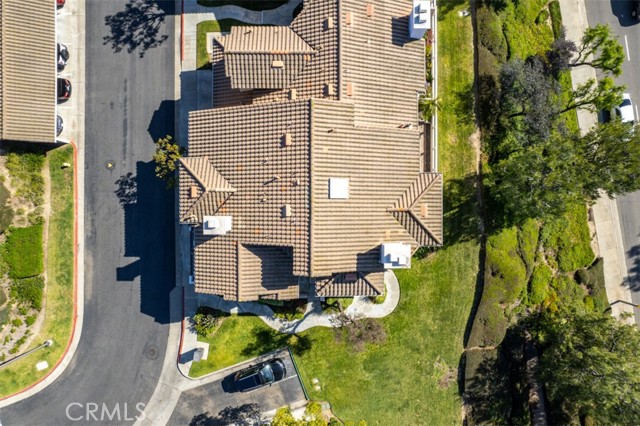 8025 E Sandstone Drive, Anaheim Hills CA: https://media.crmls.org/medias/f9bc9f43-6878-48be-bffa-507c64ae2b38.jpg