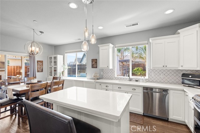 Detail Gallery Image 9 of 34 For 3465 Shaker Ln, Chico,  CA 95973 - 3 Beds | 2 Baths