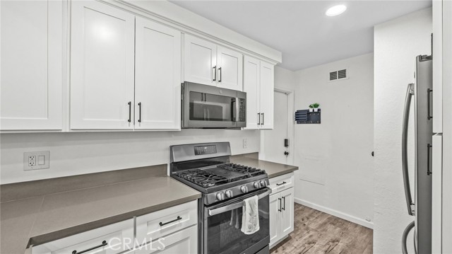 Detail Gallery Image 10 of 46 For 1486 W Badillo, San Dimas,  CA 91773 - 2 Beds | 1 Baths