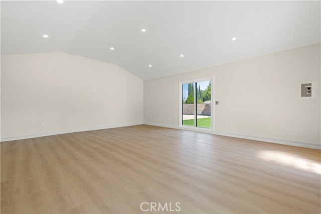 23701 Sylvan Street, Woodland Hills CA: https://media.crmls.org/medias/f9bd2c21-5b01-40df-933a-01438e8b2e60.jpg