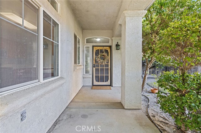 Detail Gallery Image 4 of 38 For 1576 Castle Way, Lemoore,  CA 93245 - 3 Beds | 2 Baths