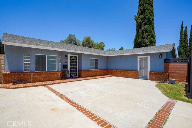 1425 Pride St photo 3
