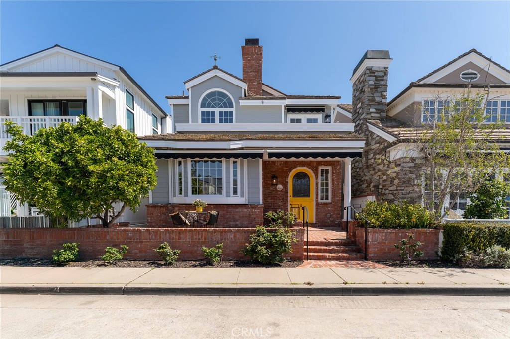 214 Sapphire Avenue