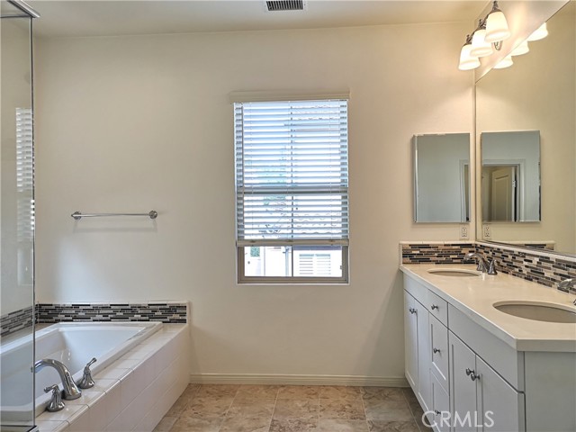 27 Larkfield, Irvine CA: https://media.crmls.org/medias/f9bf2f7f-ab72-4a6b-958b-dd976f2d951e.jpg