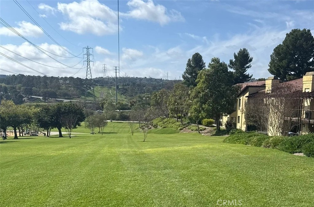 https://media.crmls.org/medias/f9bf570b-3d06-4694-a4d8-a8ab000fbad2.jpg?preset=X-Large