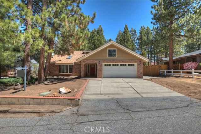 Detail Gallery Image 1 of 1 For 41770 Tanager Dr, Big Bear Lake,  CA 92315 - 5 Beds | 4 Baths