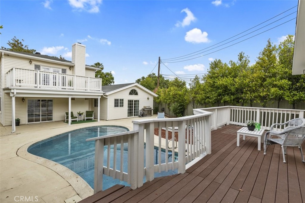 10437 Eton Avenue, Chatsworth, CA 91311