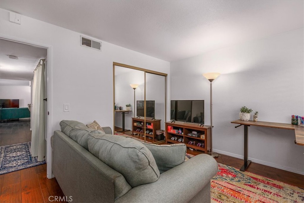 3930 Centre Street - photo 16