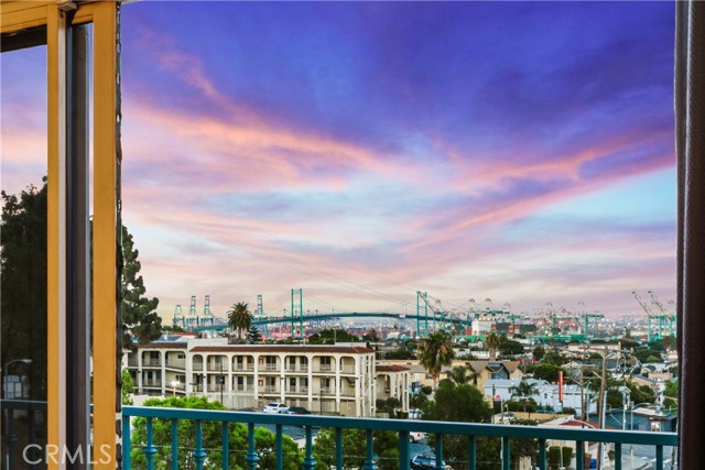 Detail Gallery Image 2 of 35 For 308 S Cabrillo Ave #2,  San Pedro,  CA 90731 - 2 Beds | 2/1 Baths