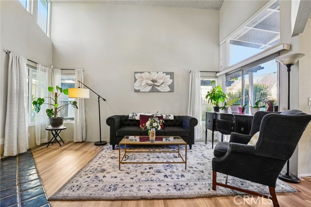 Detail Gallery Image 4 of 35 For 13210 Mohican, Moreno Valley,  CA 92555 - 3 Beds | 2/1 Baths