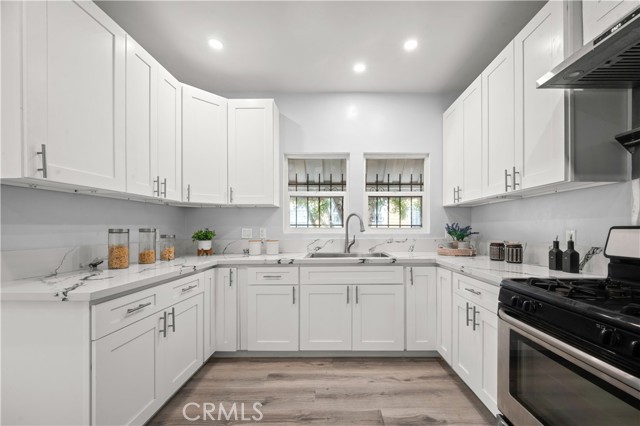 Detail Gallery Image 17 of 46 For 331 W 52nd Pl, Los Angeles,  CA 90037 - 3 Beds | 1 Baths