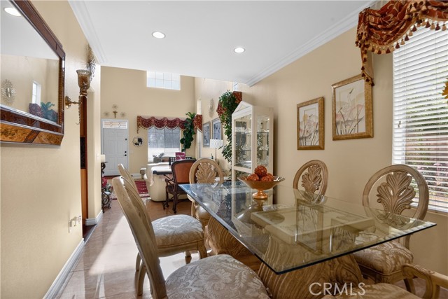 Detail Gallery Image 27 of 58 For 2621 Fallen Leaf Ct, Simi Valley,  CA 93063 - 4 Beds | 3 Baths