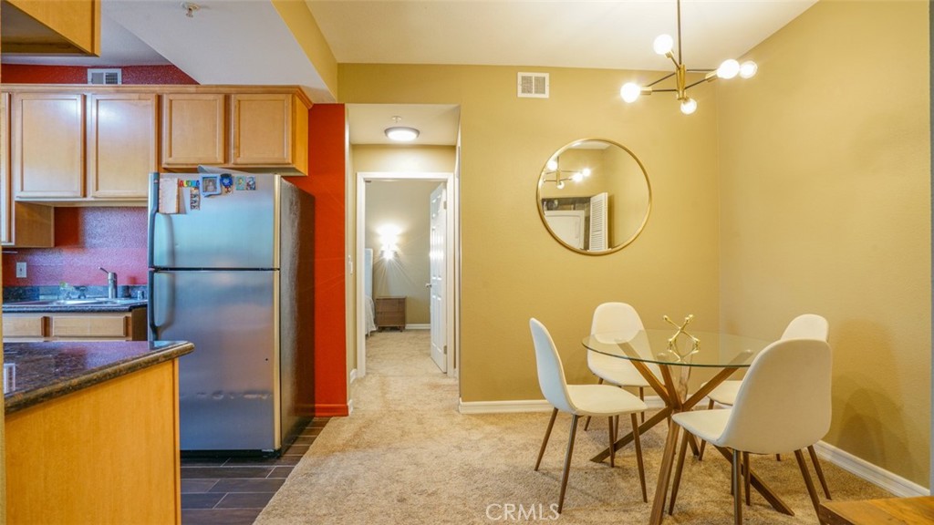 MLS #OC25159060 img 9