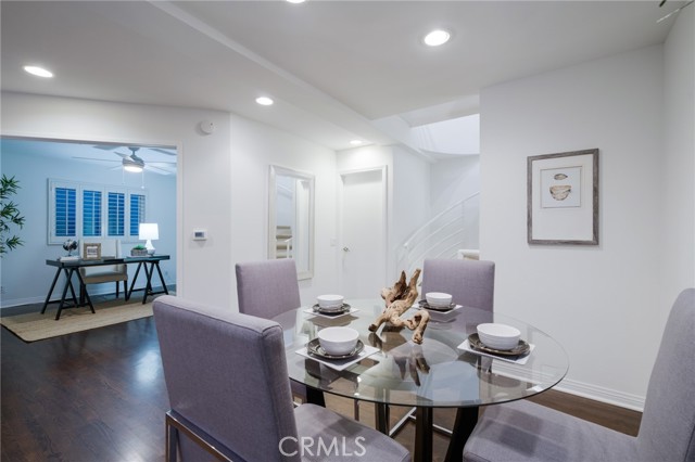 3207 Crest Drive, Manhattan Beach, California 90266, 3 Bedrooms Bedrooms, ,3 BathroomsBathrooms,Residential,Sold,Crest,PW21156135
