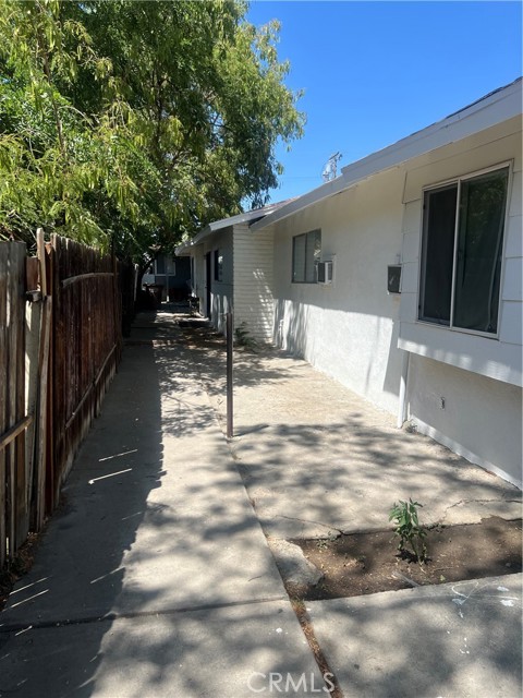 Detail Gallery Image 34 of 41 For 1026 Flower St, Bakersfield,  CA 93305 - – Beds | – Baths