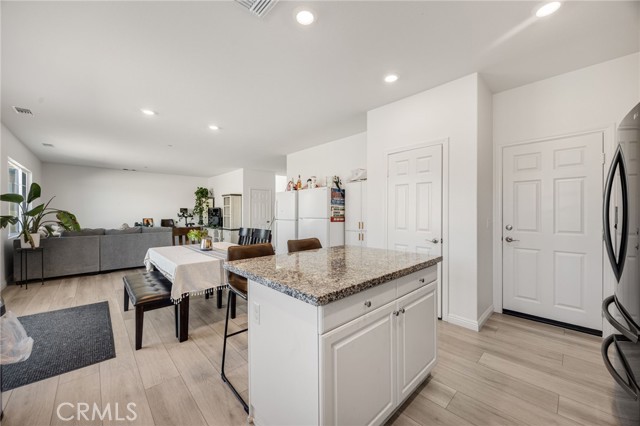 Detail Gallery Image 5 of 35 For 21192 Telegraph, Riverside,  CA 92507 - 6 Beds | 4 Baths